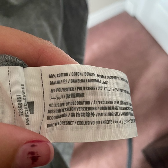 Abercrombie and Fitch Tee - Picture 6 of 6